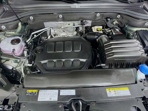 Used 2025 Volkswagen Atlas Cross Sport SEL R-Line image 32