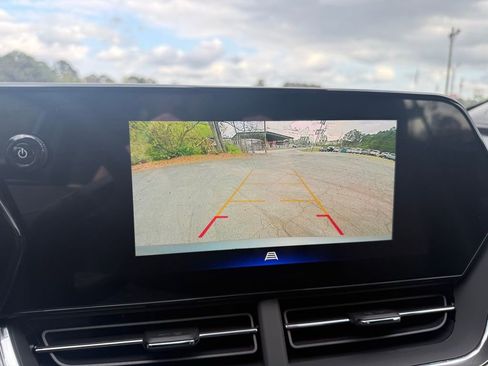 New 2026 Chevrolet Trax LT image 12