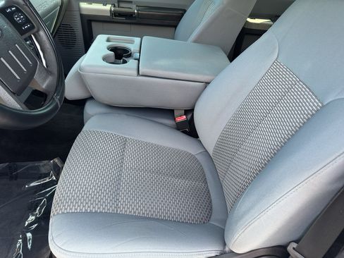 Used 2016 Ford F250 XLT w/ XLT Value Package AWD/4WD image 14