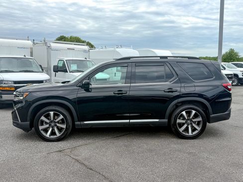 Used 2023 Honda Pilot Elite image 4