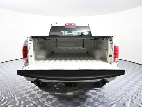 Used 2017 RAM 1500 Laramie AWD/4WD image 6