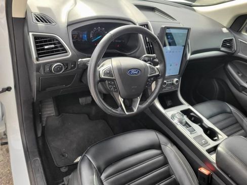 Certified 2024 Ford Edge SEL image 17