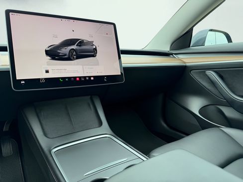 Used 2021 Tesla Model 3 Standard Range Plus RWD image 39