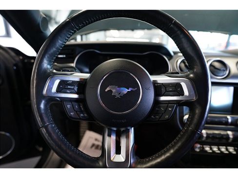 Used 2022 Ford Mustang GT RWD image 16