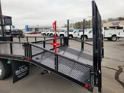 New 2024 Chevrolet Low Cab Forward 4500 XD RWD image 6