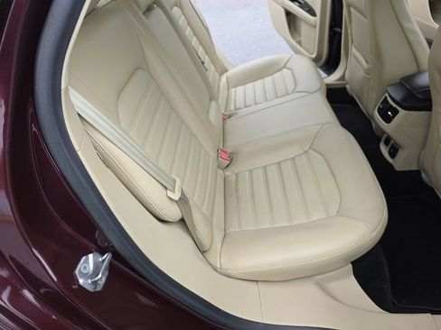 Used 2013 Ford Fusion SE FWD image 14