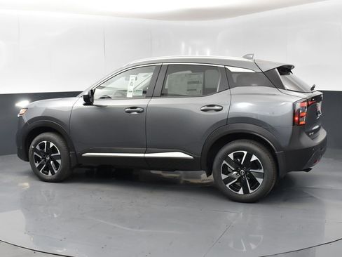 New 2025 Nissan Kicks SV w/ SV Premium Package image 5