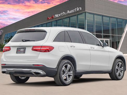 Used 2019 Mercedes-Benz GLC 300 4MATIC image 4
