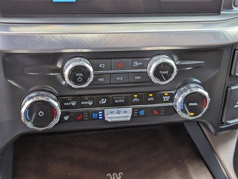 Certified 2025 Ford F250 King Ranch AWD/4WD image 30