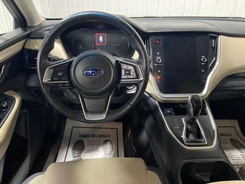 Used 2020 Subaru Outback Premium image 8