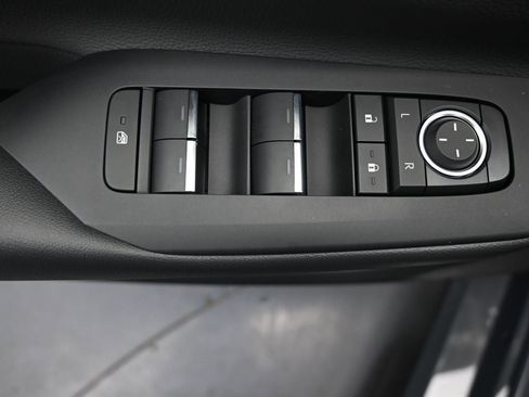 New 2026 Toyota Prius XLE image 19