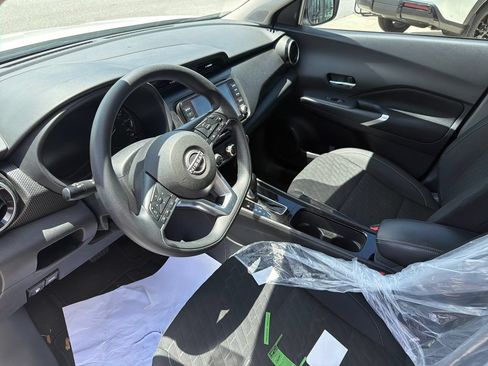 Used 2024 Nissan Kicks SV w/ Exterior Package FWD image 11