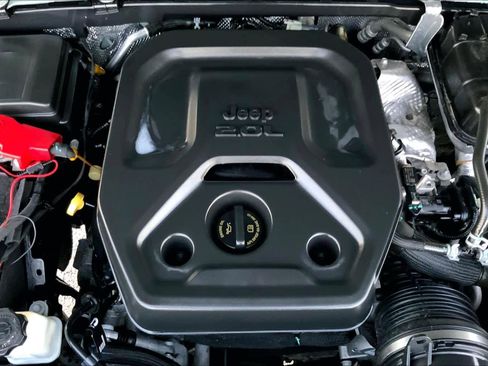 Used 2024 Jeep Wrangler Willys image 32