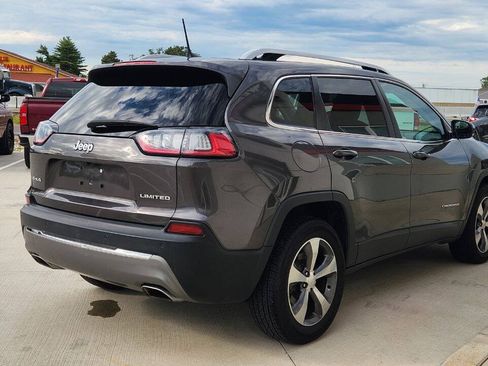 Used 2019 Jeep Cherokee Limited AWD/4WD image 6