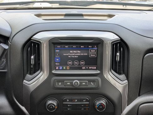 Used 2020 Chevrolet Silverado 1500 Custom w/ Custom Value Package RWD image 16