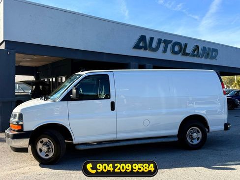 Used 2023 Chevrolet Express 2500 w/ Driver Convenience Package RWD image 2