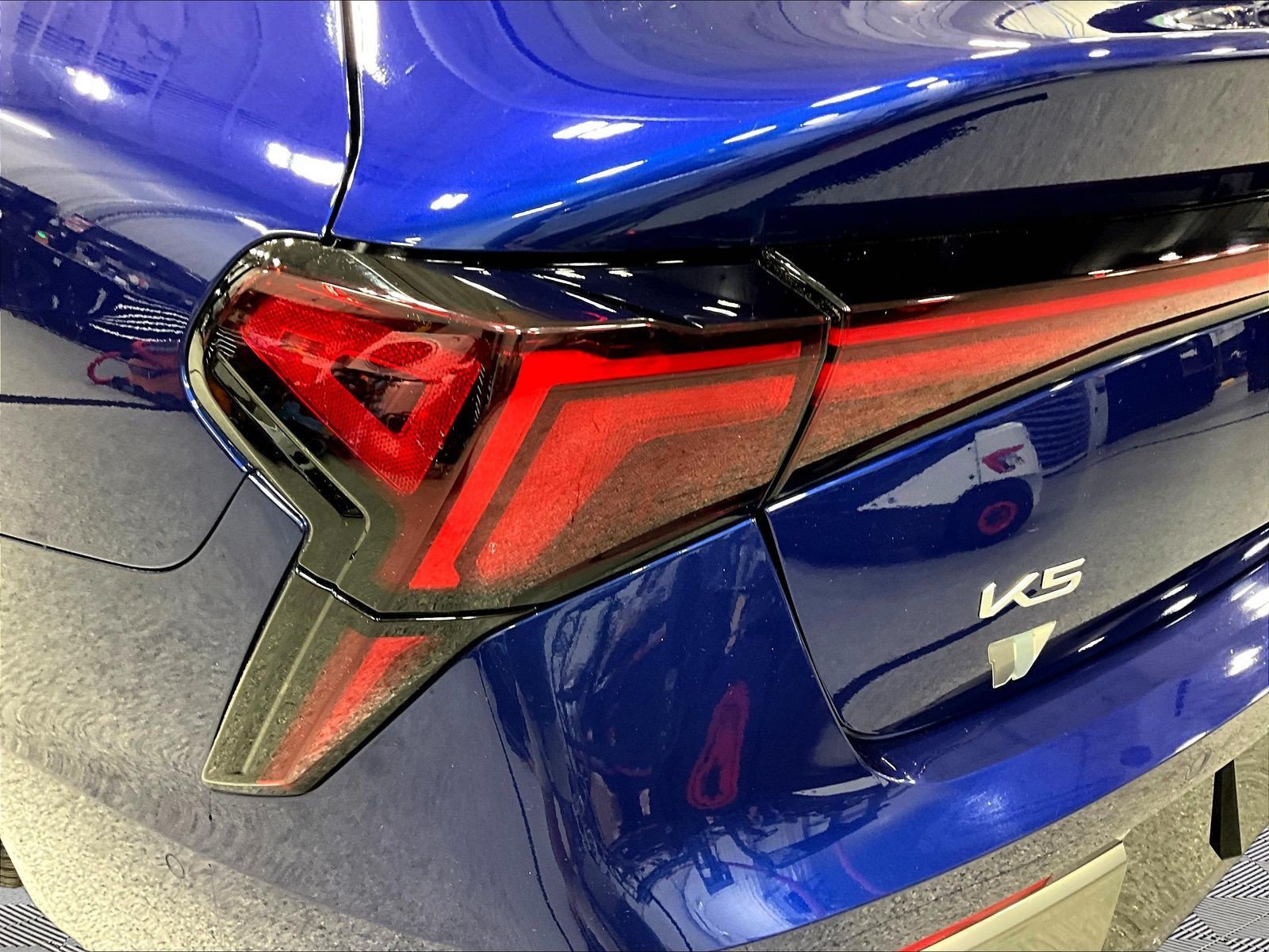 Used 2025 Kia K5 EX FWD image 23