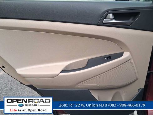 Used 2017 Hyundai Tucson SE w/ SE Popular Package 02 AWD/4WD image 23