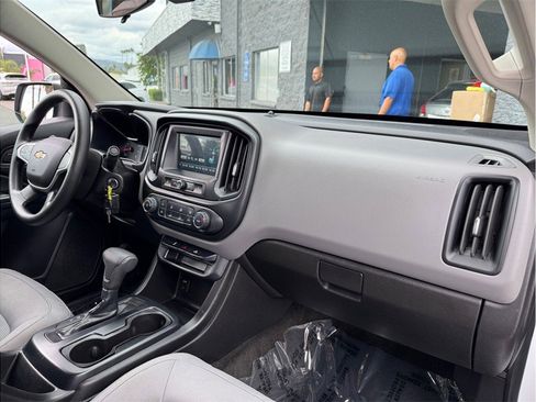 Used 2018 Chevrolet Colorado W/T w/ WT Convenience Package image 19