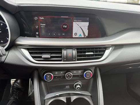 Used 2024 Alfa Romeo Stelvio Veloce AWD/4WD image 19