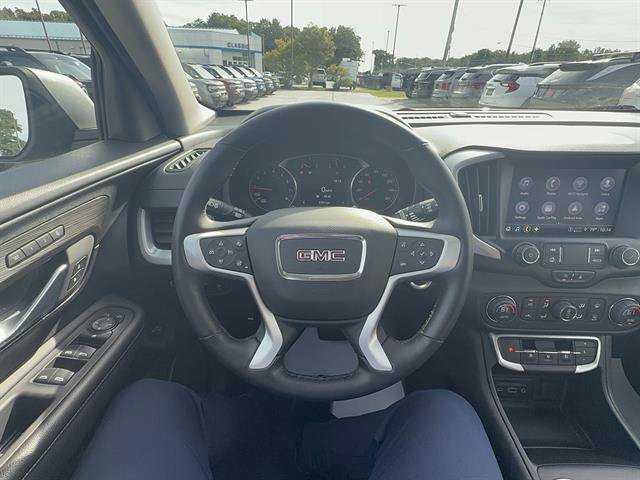 Used 2024 GMC Terrain SLT AWD/4WD image 14