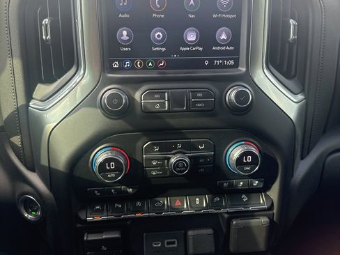 Used 2019 Chevrolet Silverado 1500 LTZ w/ LTZ Premium Package image 9