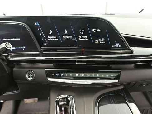 Used 2021 Cadillac Escalade ESV Sport w/ Heavy-Duty Trailer Package AWD/4WD image 37