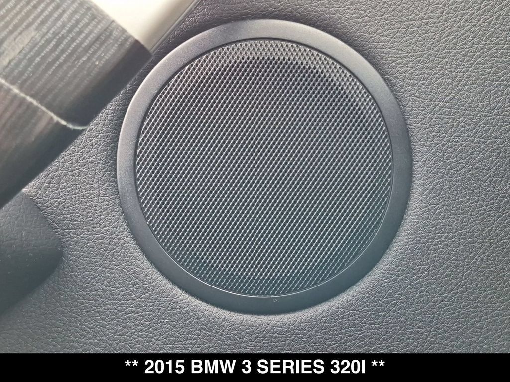 Used 2015 BMW 320i Sedan RWD image 19