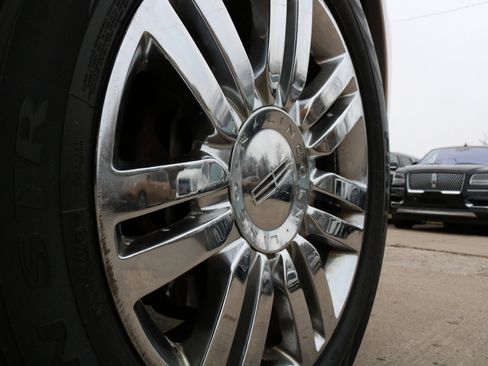 Used 2008 Lincoln Navigator 4WD image 7