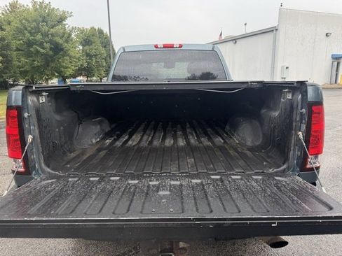 Used 2011 GMC Sierra 2500 Denali w/ Suspension Package, Off-Road image 44