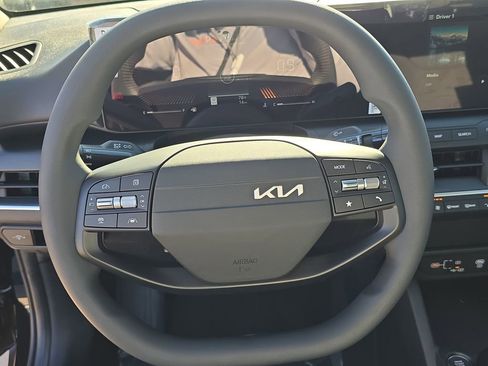 New 2026 Kia K4 LX image 28