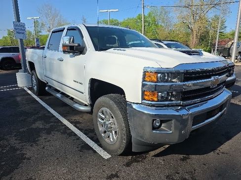 Used 2019 Chevrolet Silverado 2500 LTZ w/ Duramax Plus Package image 3