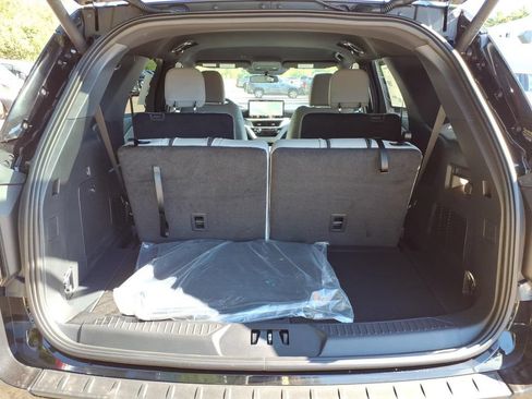 New 2027 Ford Explorer Active w/ Active Comfort Package AWD/4WD image 13