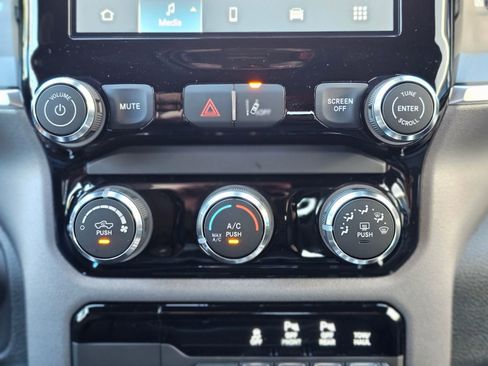 New 2026 RAM 1500 Big Horn AWD/4WD image 12