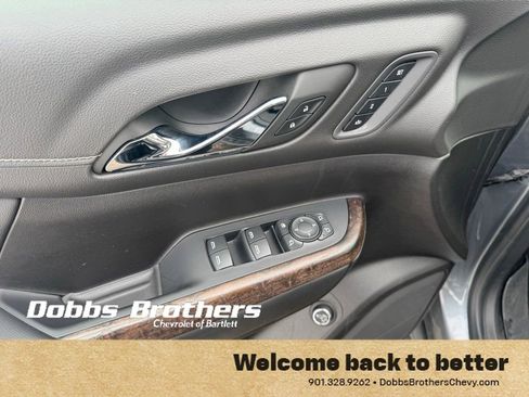 Used 2022 GMC Acadia Denali w/ Denali Ultimate Package image 13