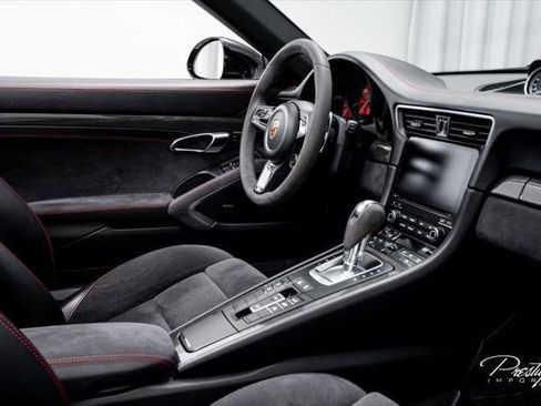 Used 2017 Porsche 911 Targa 4 GTS w/ GTS Interior Package AWD/4WD image 42
