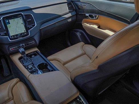 Used 2022 Volvo XC90 T6 Inscription image 28