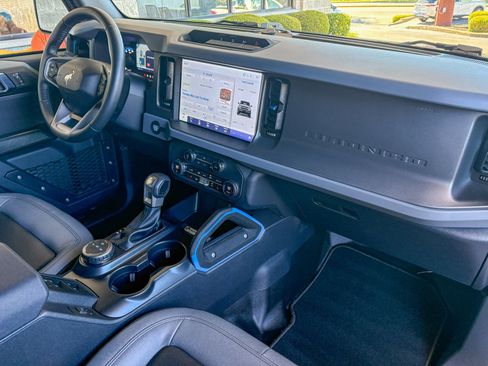 Used 2024 Ford Bronco Black Diamond AWD/4WD image 27