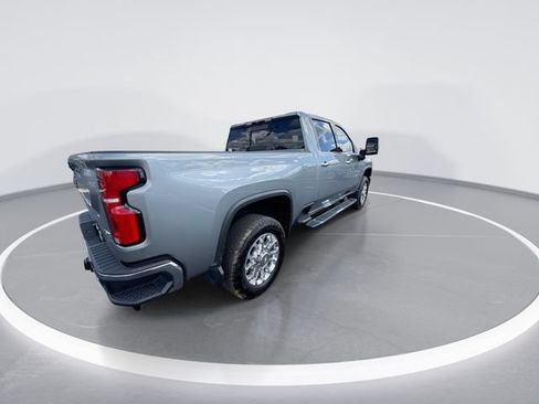 Used 2025 Chevrolet Silverado 2500 LTZ w/ LTZ Plus Package AWD/4WD image 8