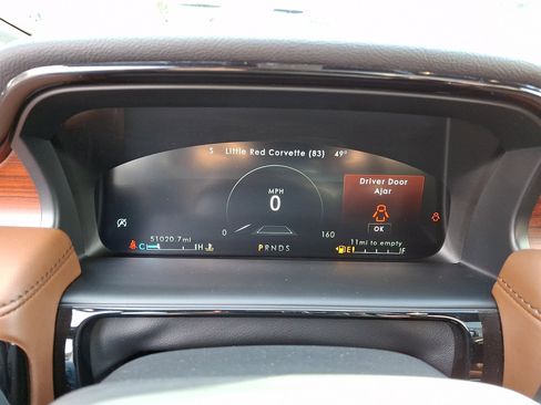 Used 2023 Lincoln Nautilus Reserve image 21