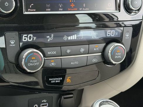 Certified 2022 Nissan Rogue Sport SV FWD image 19
