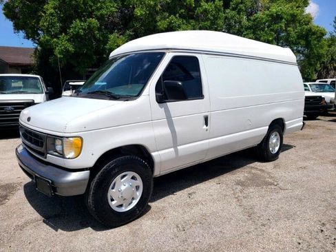 Used 2000 Ford E-250 and Econoline 250 Extended image 1