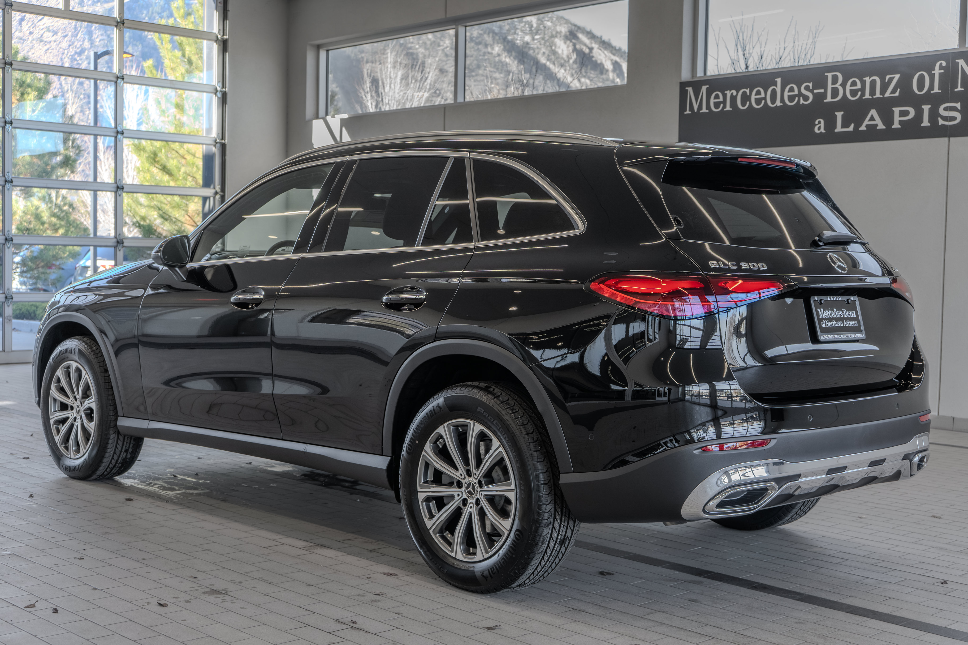 Used 2026 Mercedes-Benz GLC 300 4MATIC image 13