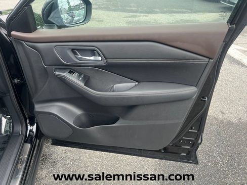 Used 2023 Nissan Rogue SL w/ SL Premium Package AWD/4WD image 26