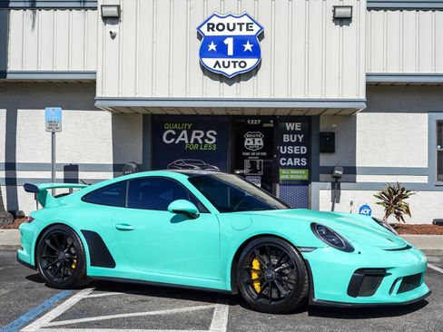 Used 2018 Porsche 911 GT3 RWD image 2