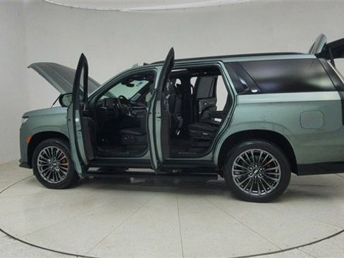 Used 2023 Cadillac Escalade V image 82
