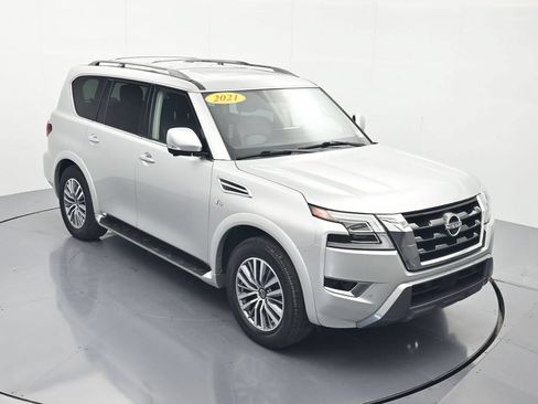 Used 2021 Nissan Armada SL w/ Captain's Chairs Package AWD/4WD image 33