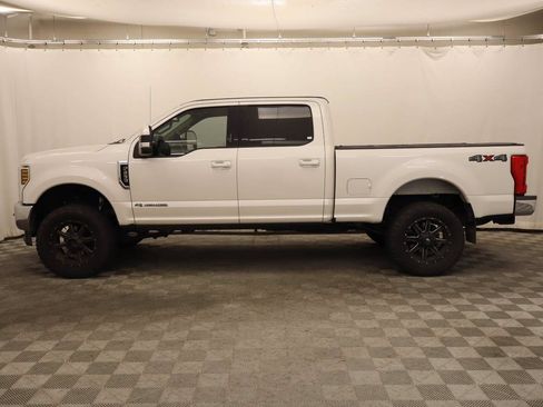 Used 2018 Ford F250 Lariat w/ Lariat Value Package AWD/4WD image 2