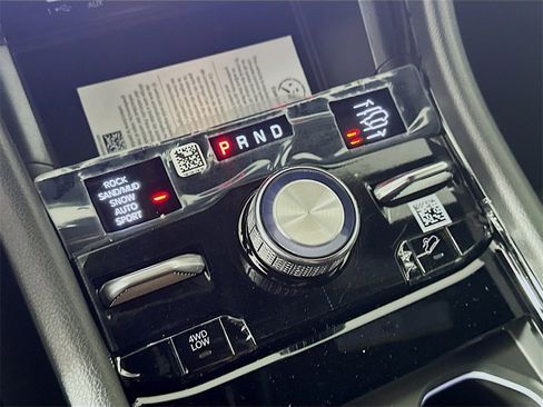 New 2025 Jeep Grand Cherokee L Overland w/ Luxury Tech Group IV image 12