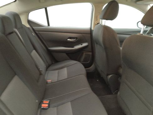 Used 2020 Nissan Sentra SV FWD image 19